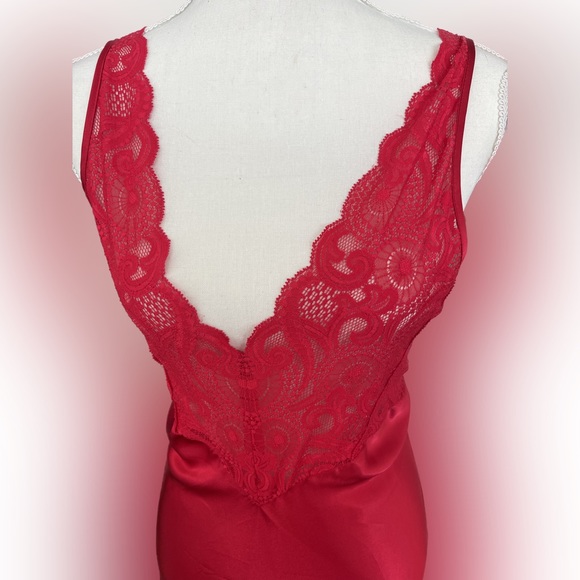 Vintage silky Victoria’s Secret gold label slip maxi dress - Picture 7 of 7